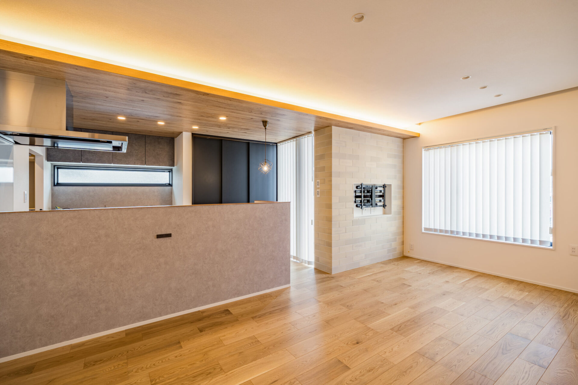 趣味を楽しむ、プライベートサロンのある家