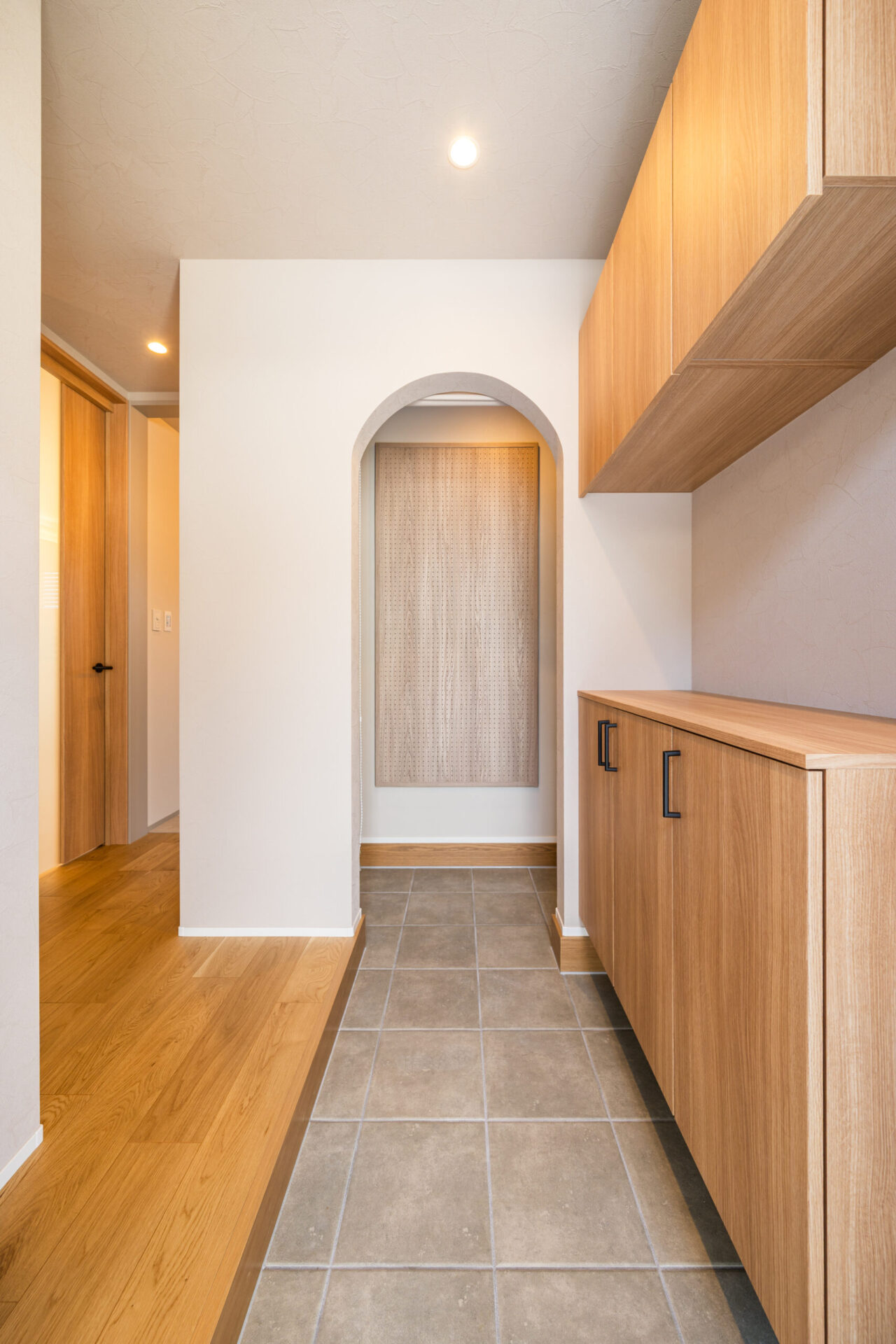 趣味を楽しむ、プライベートサロンのある家