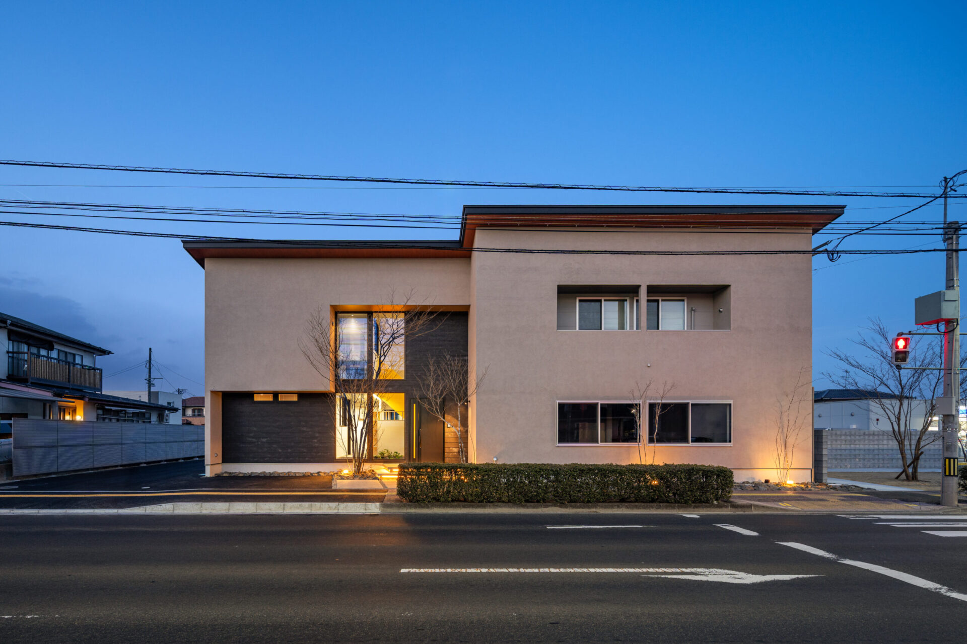 地域材と左官の手仕事でつくる社屋